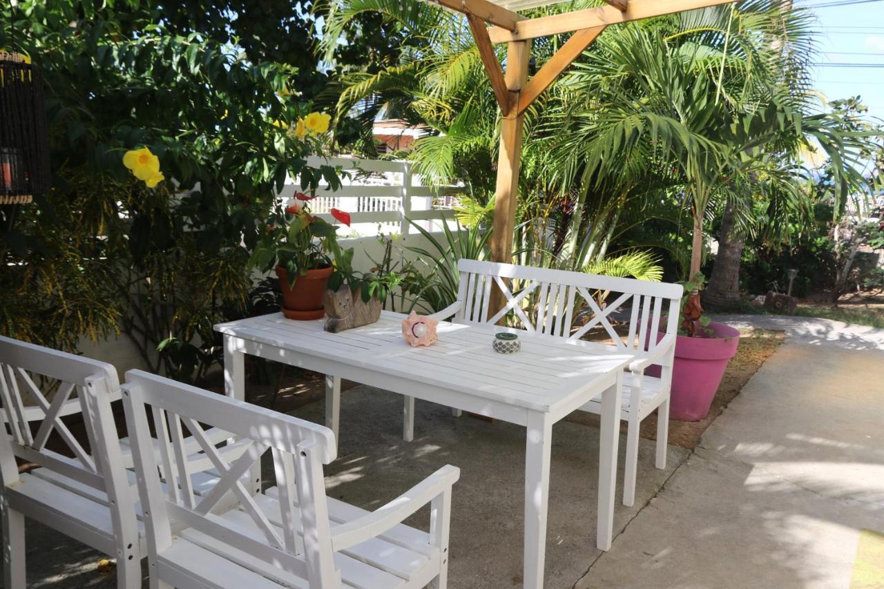 Le Colibri Et Le Frangipanier Apartment ลา ทรินิเต ภายนอก รูปภาพ