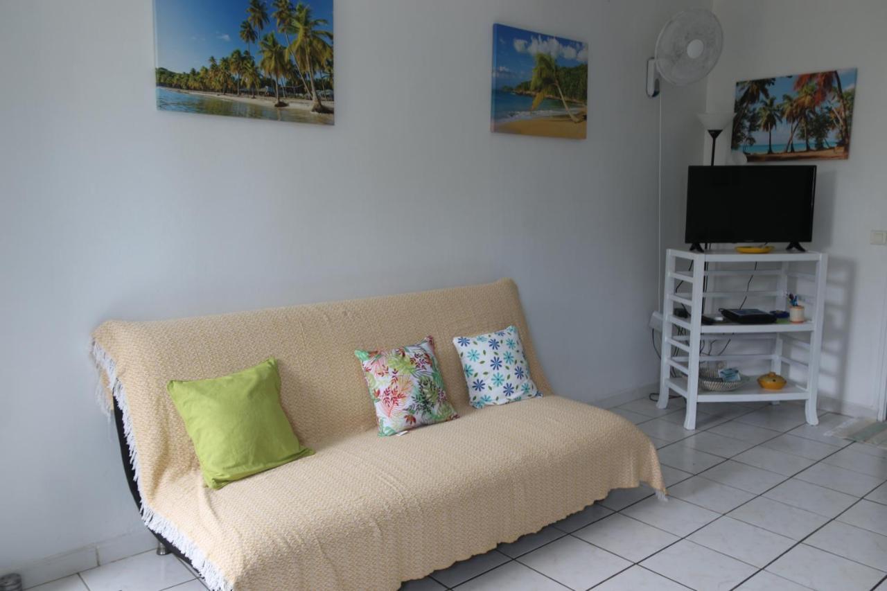 Le Colibri Et Le Frangipanier Apartment ลา ทรินิเต ภายนอก รูปภาพ