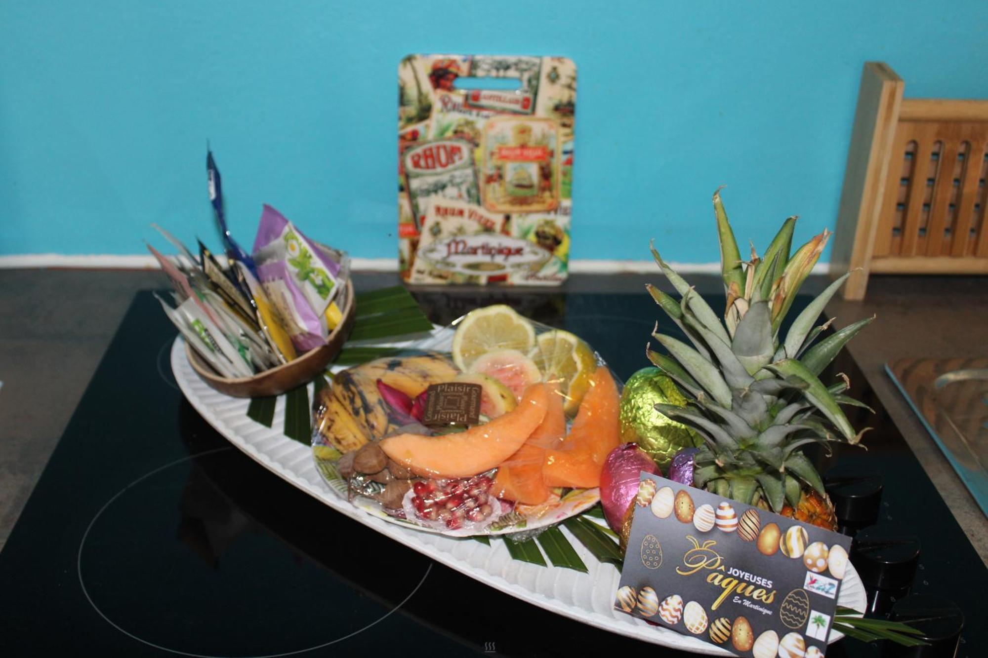 Le Colibri Et Le Frangipanier Apartment ลา ทรินิเต ภายนอก รูปภาพ
