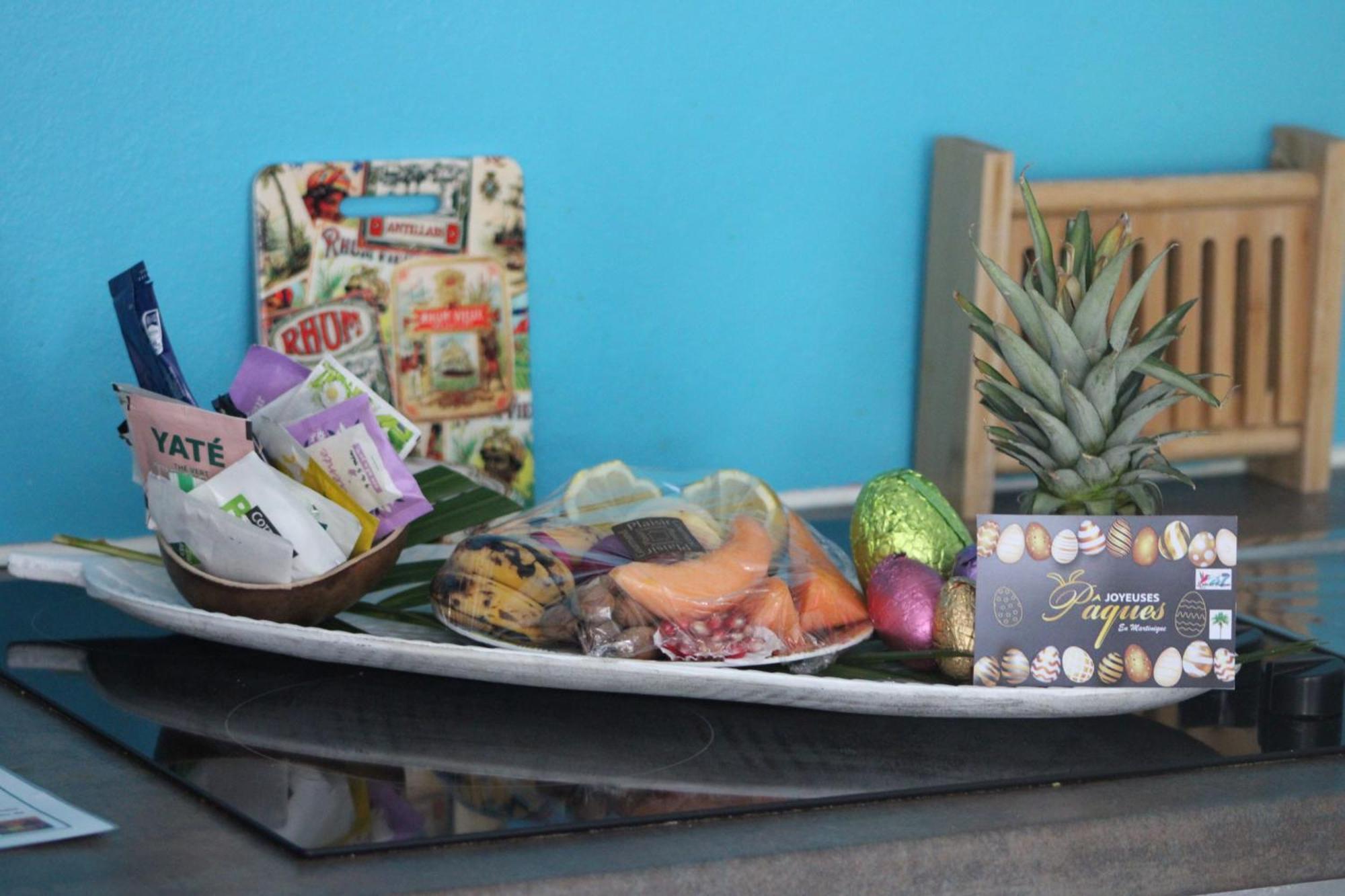 Le Colibri Et Le Frangipanier Apartment ลา ทรินิเต ภายนอก รูปภาพ
