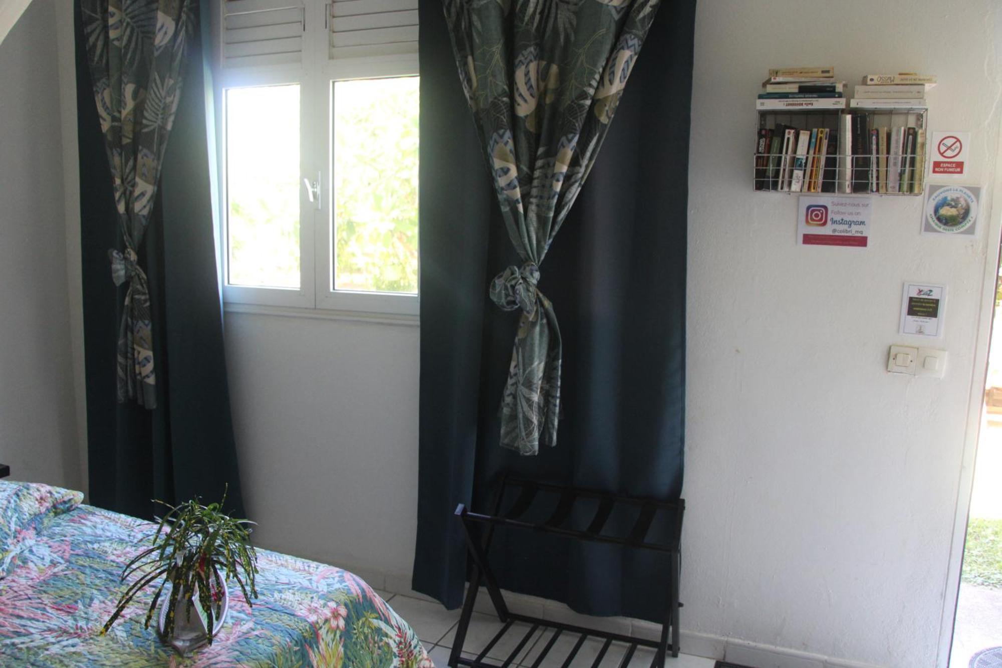 Le Colibri Et Le Frangipanier Apartment ลา ทรินิเต ภายนอก รูปภาพ
